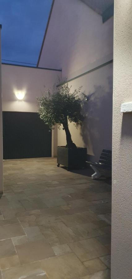 Maison Avec Garage 24 Heures Du Mans Voitures Et Toute Manifestation Λε Μανς Εξωτερικό φωτογραφία